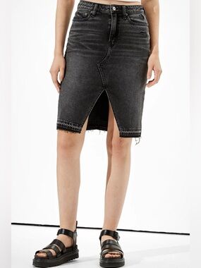 American Eagle Outfitters Black Washed High-Rise Denim Midi Skirt